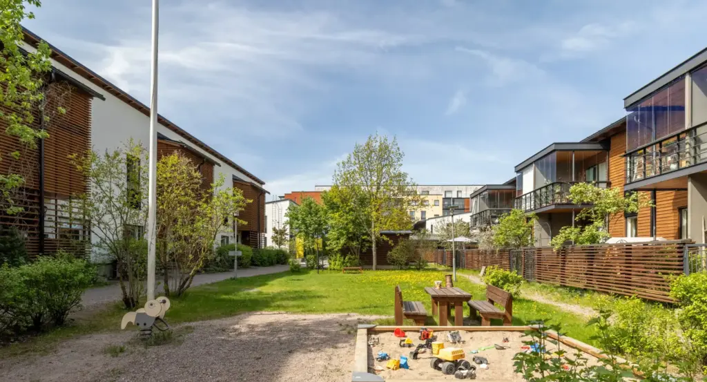 Latokartano, Viikki Alueen asiantuntija WHAT LKV